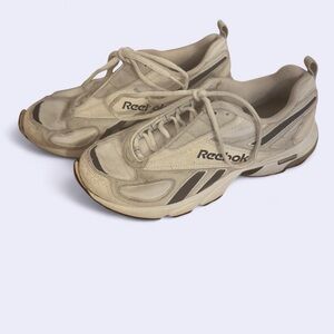 Vintage Reebok White Sneakers